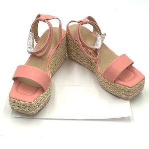 NIB Just Fab Gaia Peach Bud Wedges Size 10